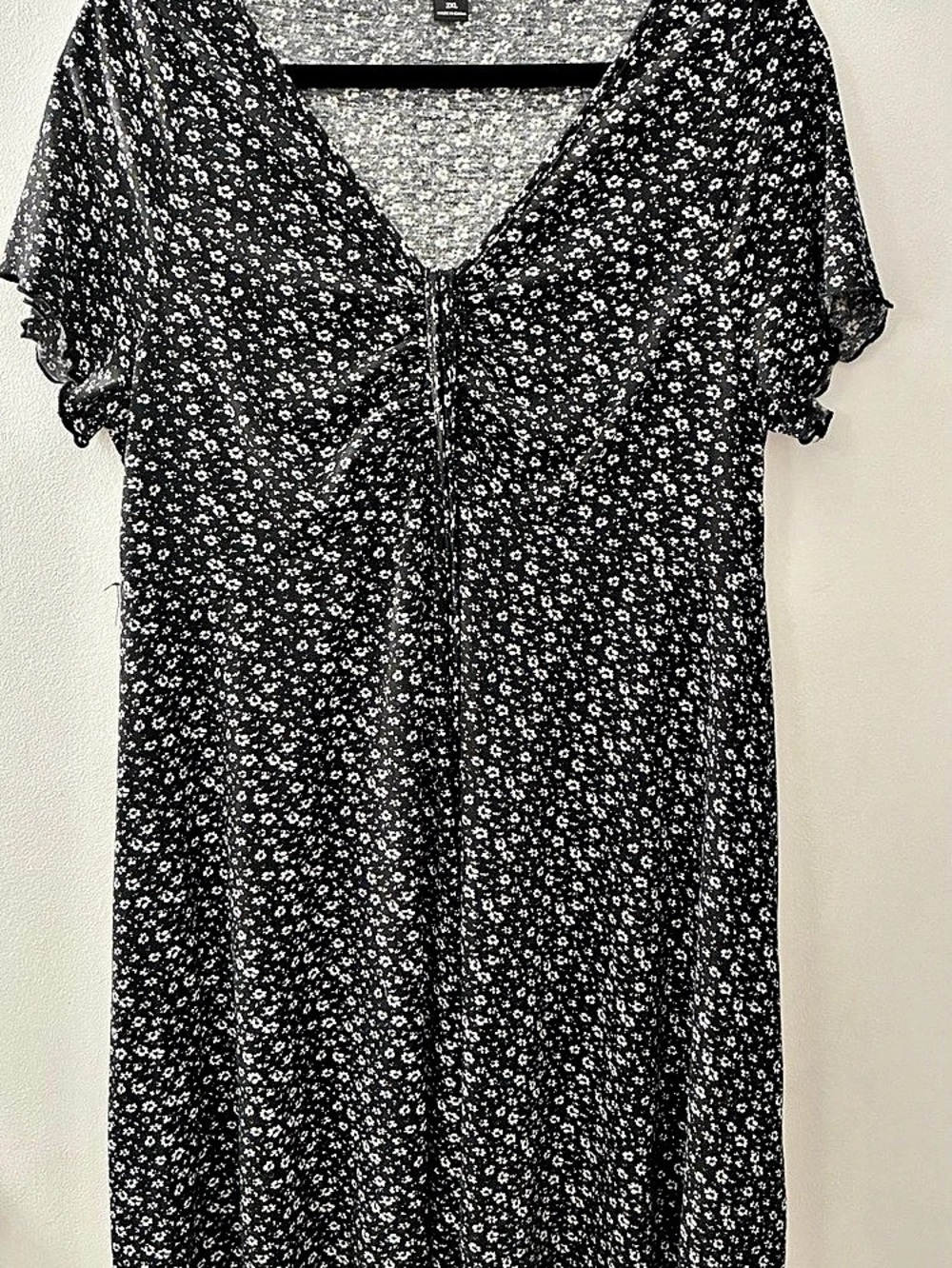 SHEIN Floral Midi Dress in Black & White Size 2XL